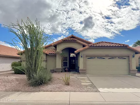 4529 E Rock Wren Rd, Phoenix, AZ 85044 photo 2