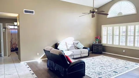 4529 E Rock Wren Rd, Phoenix, AZ 85044 photo 7