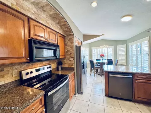 4529 E Rock Wren Rd, Phoenix, AZ 85044 photo 13