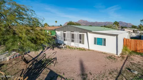 2359 S Tomahawk Rd, Apache Junction, AZ 85119