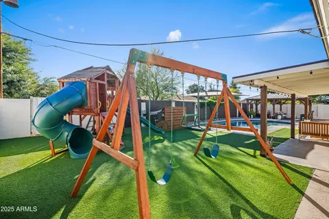 Exterior - 1323 E Downing St, Mesa, AZ 85203 photo 5 of 9