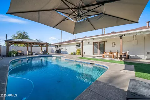Exterior - 1323 E Downing St, Mesa, AZ 85203 photo 7 of 9