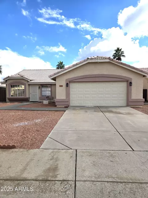 23813 N 39th Ln, Glendale, AZ 85310