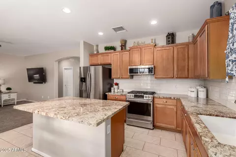 Kitchen - 1307 E Mia Ln, Gilbert, AZ 85298 photo 4 of 4