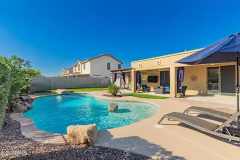 Exterior - 1307 E Mia Ln, Gilbert, AZ 85298 photo 8 of 10