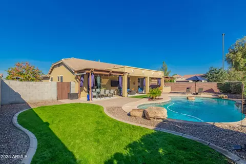 Exterior - 1307 E Mia Ln, Gilbert, AZ 85298 photo 5 of 10