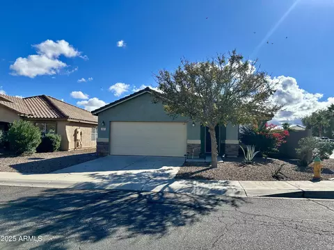 669 W Silver Reef Ct, Casa Grande, AZ 85122