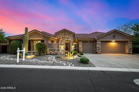 41907 N Spy Glass Dr, Phoenix, AZ 85086