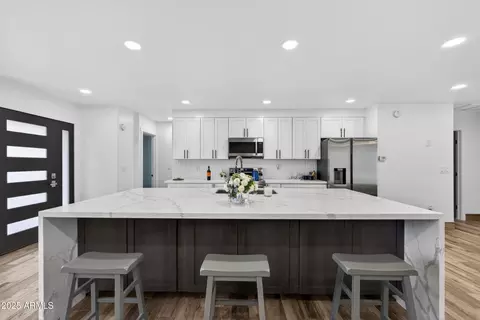 731 E Villa Rita Dr, Phoenix, AZ 85022 photo 9