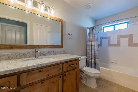 Bath - 11214 E 38th Pl, Yuma, AZ 85367 photo 3 of 3