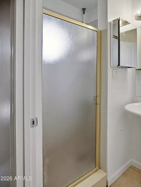 Bath - 3154 E Inverness Ave, Mesa, AZ 85204 photo 11 of 13
