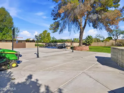 Exterior - 3154 E Inverness Ave, Mesa, AZ 85204 photo 14 of 23