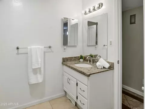 Bath - 3154 E Inverness Ave, Mesa, AZ 85204 photo 3 of 13