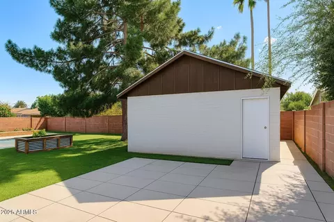 3425 W Crocus Dr, Phoenix, AZ 85053 photo 3