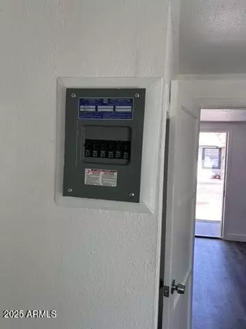Entry Way - 8910-8912 N 3rd St, Phoenix, AZ 85020 photo 1 of 1
