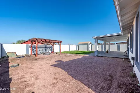 Exterior - 4046 E Hidalgo Ave, Phoenix, AZ 85040 photo 6 of 8