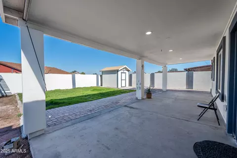 Exterior - 4046 E Hidalgo Ave, Phoenix, AZ 85040 photo 7 of 8