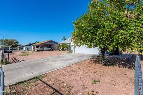 Exterior - 4046 E Hidalgo Ave, Phoenix, AZ 85040 photo 1 of 8