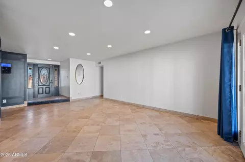Living - 4046 E Hidalgo Ave, Phoenix, AZ 85040 photo 3 of 5