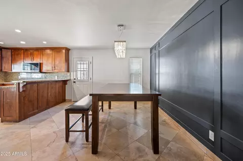 Dining - 4046 E Hidalgo Ave, Phoenix, AZ 85040 photo 2 of 4