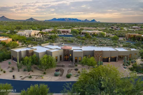 8709 E Villa Cassandra Dr, Scottsdale, AZ 85266