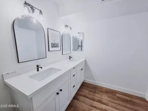 Bath - 7006 E Jensen St #83, Mesa, AZ 85207 photo 3 of 4