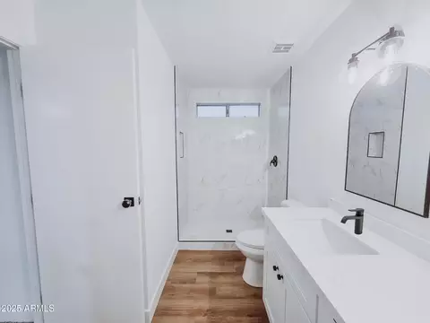 Bath - 7006 E Jensen St #83, Mesa, AZ 85207 photo 2 of 4