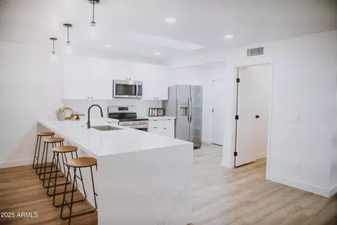 Kitchen - 7006 E Jensen St #83, Mesa, AZ 85207 photo 3 of 6