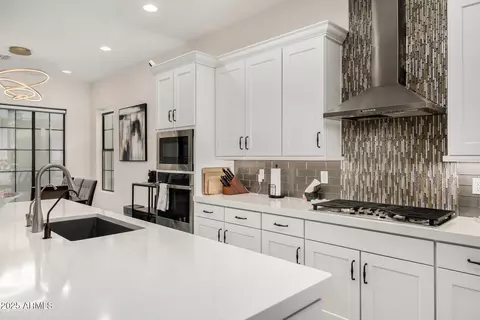 Kitchen - 737 E Nighthawk Way, Phoenix, AZ 85048 photo 1 of 1
