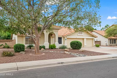 Exterior - 2631 E Northridge St, Mesa, AZ 85213 photo 9 of 11