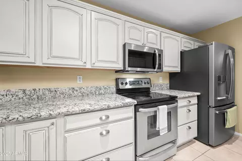 Kitchen - 2631 E Northridge St, Mesa, AZ 85213 photo 2 of 2