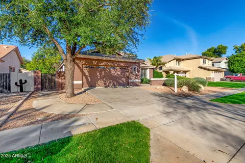 Exterior - 3480 E Cullumber Ct, Gilbert, AZ 85234 photo 6 of 8