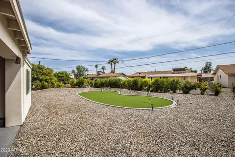 10141 W Pebble Beach Dr, Sun City, AZ 85351