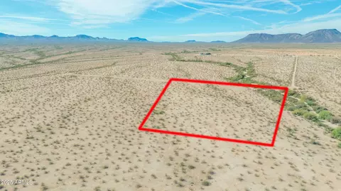 12015 S Carver Rd #19, Tonopah, AZ 85354