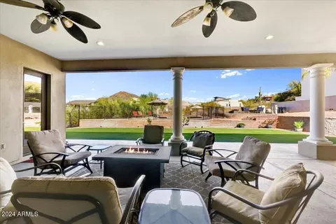 Exterior - 412 E Yearling Rd, Phoenix, AZ 85085 photo 2 of 18