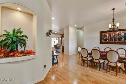Dining - 412 E Yearling Rd, Phoenix, AZ 85085 photo 2 of 2