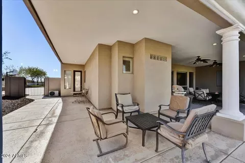 Exterior - 412 E Yearling Rd, Phoenix, AZ 85085 photo 9 of 18