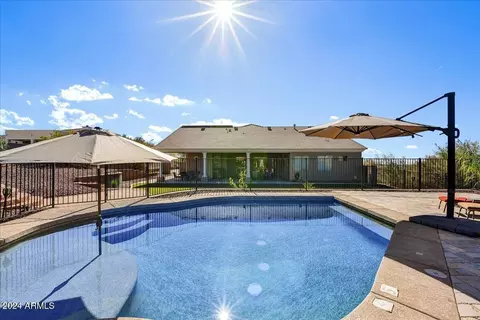 Exterior - 412 E Yearling Rd, Phoenix, AZ 85085 photo 13 of 18