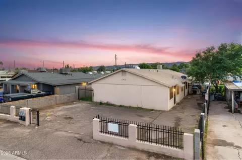 1815 E Pueblo Ave, Phoenix, AZ 85040