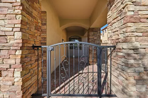 7252 E Nance St, Mesa, AZ 85207 photo 3