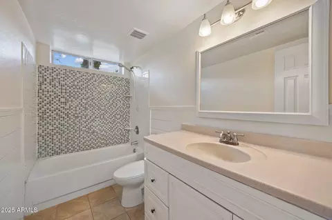Bath - 8438 S Maple Ave, Tempe, AZ 85284 photo 1 of 5