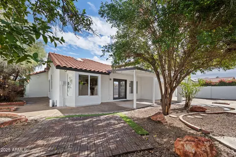 Exterior - 8438 S Maple Ave, Tempe, AZ 85284 photo 3 of 5