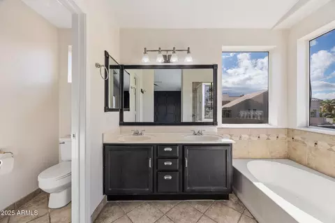 Bath - 8438 S Maple Ave, Tempe, AZ 85284 photo 4 of 5