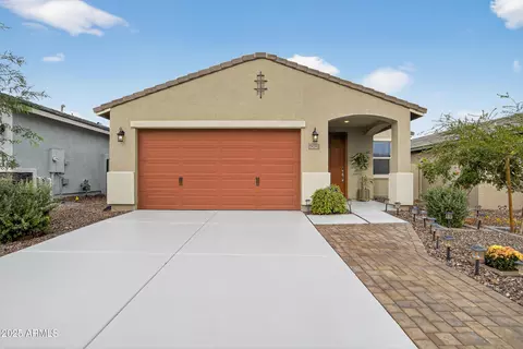19090 N Silver Dog Way, Maricopa, AZ 85138