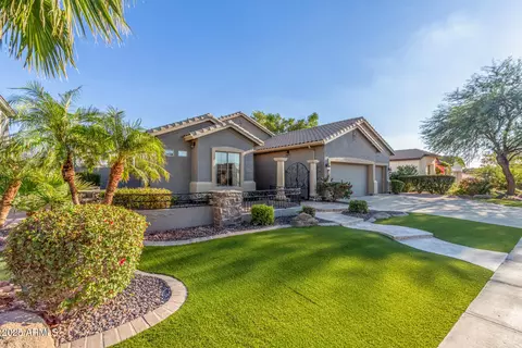 Exterior - 6757 S Seneca Way, Gilbert, AZ 85298 photo 4 of 15