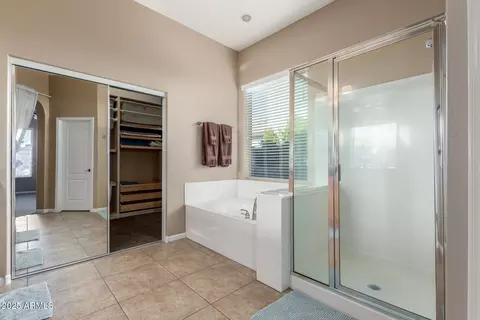 Bath - 6757 S Seneca Way, Gilbert, AZ 85298 photo 1 of 3