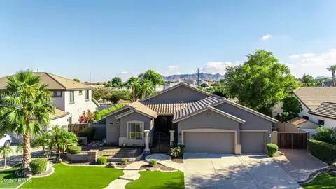 Exterior - 6757 S Seneca Way, Gilbert, AZ 85298 photo 13 of 15