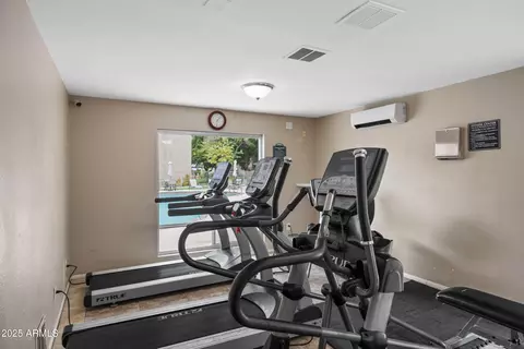 Other - 5525 E Thomas Rd #M11, Phoenix, AZ 85018 photo 3 of 4