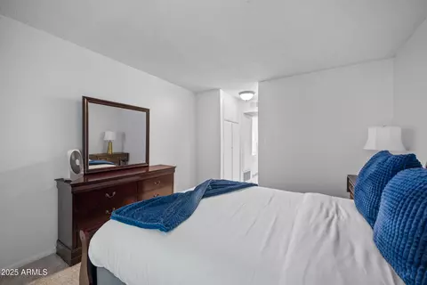 Bedroom - 5525 E Thomas Rd #M11, Phoenix, AZ 85018 photo 2 of 2