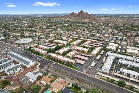 View/Area - 5525 E Thomas Rd #M11, Phoenix, AZ 85018 photo 1 of 4